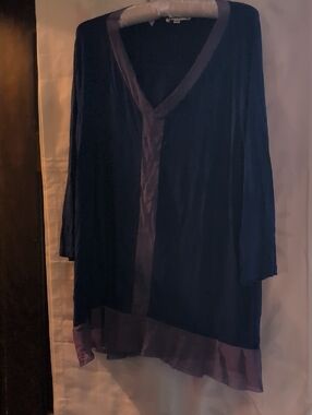 Spense Navy Blue and Purple V-Neck Lightweight Tunic